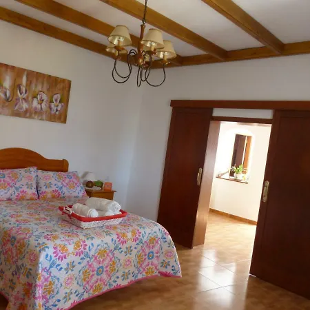 Casa Cueva Paquito Tatil Evi