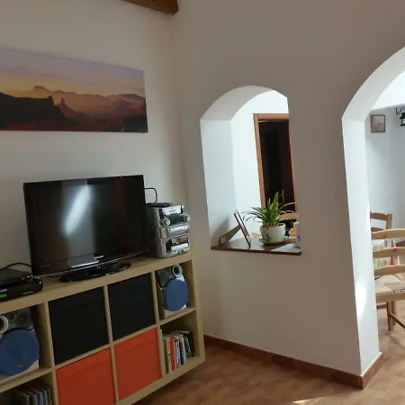 Casa Cueva Paquito Tatil Evi *