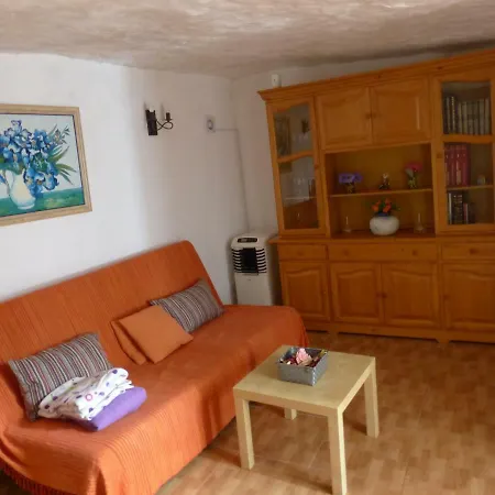 Casa Cueva Paquito Nyaraló Vega de San Mateo